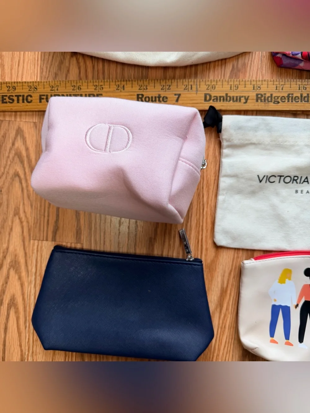 Lot 17 Makeup Cosmetic Travel Small Bags Dior Elemis Tumi Lancôme IPSY Clinique